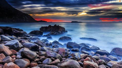 Morze Słońca Kamienie Zachód