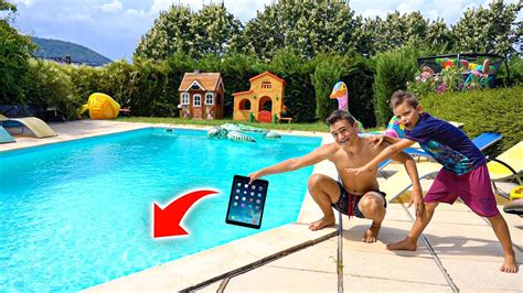 PRANK - Néo jette l'iPad de Swan dans la piscine ! - YouTube
