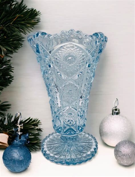 Stunning Vintage Imperial Pressed Glass Vase In Icey Blue With Daisy