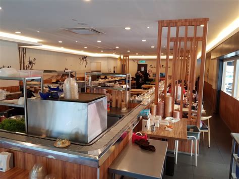 Rm1.80 & rm2.80/plate on conveyor belt daily! 青蛙生活点滴 Froggy's Bits of Life: 明太三文魚 Salmon Mentai, いなりいなり ...