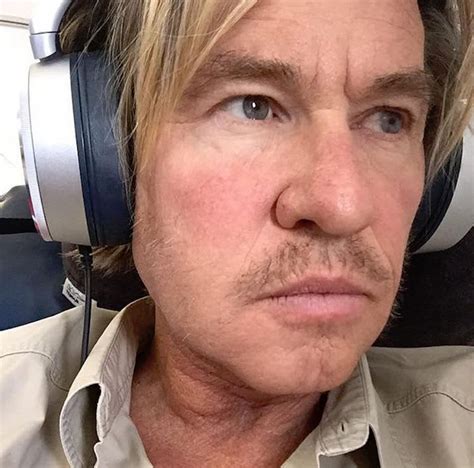 Val kilmer is returning to film in top gun ii after a bout with throat cancer. Val Kilmer Is The Unexpected Twitter God You Need To ...