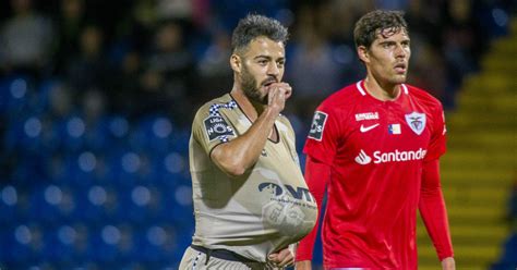 Currently, cd santa clara rank 7th, while boavista hold 16th position. Boavista vence Santa Clara e regressa às vitórias