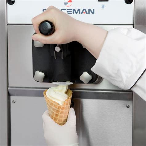 Spaceman 6210 Soft Serve Ice Cream Machine With 1 Hopper 110v