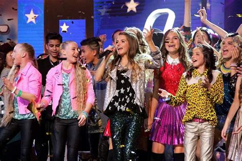 Nederland is op de vierde plaats geëindigd bij het junior songfestival. Julia van Bergen winnaar van Junior Songfestival 2014. Het ...