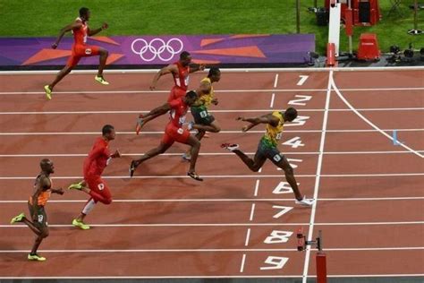 Born 21 august 1986) is a retired jamaican sprinter, widely considered to be the greatest sprinter of all time. Usain Bolt mistrz świata w biegu na 100m i 200m :) na Im ...