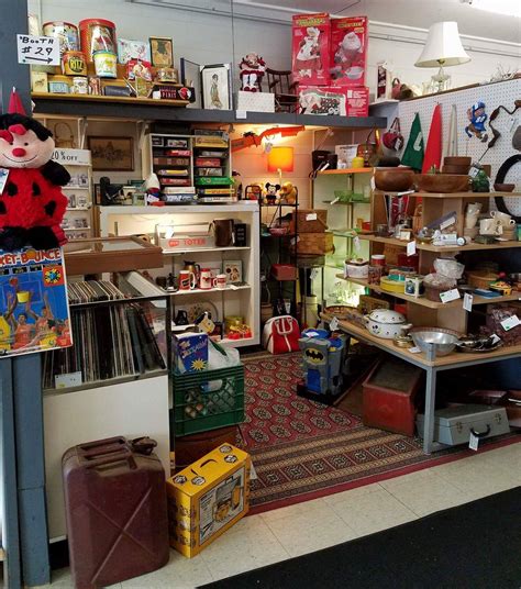 Mitten Antiques | Muskegon MI