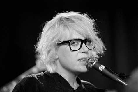 Il pop in un bianco muchard. frida hyvönen #4 | Stefan Schmidt | Flickr
