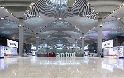 Istanbul airport is the new airport in the city all in all, istanbul airport, fully functional from 04/06/19 despite the construction not finished yet, has. Samsung rust Istanbul Airport uit met 's werelds grootste ...