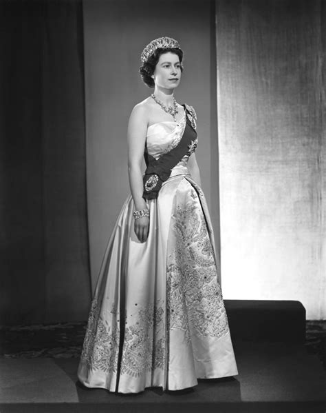The large one is gorgeous and slightly cream coloured paper. Photos Of The Queen's Best Fashion Moments Through The ...