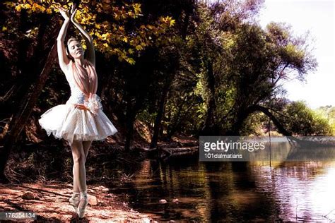 Ballerina Fall Photos And Premium High Res Pictures Getty Images