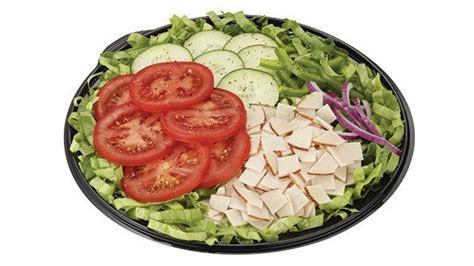 It includes more nutritious salad greens like spinach, and also has cucumbers, green peppers, red onions, tomatoes, and black olives. The Best Fast Food Salads, According To Nutritionists ...