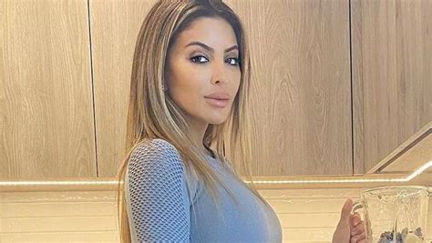 larsa pippen strips down to lace lingerie for mind blowing milf photoshoot the blast