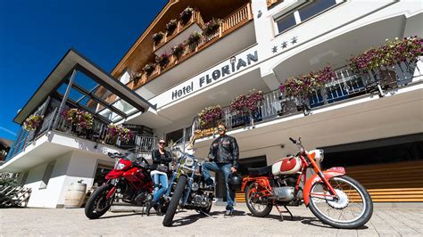 Tourenfahrer Hotels Hotel Florian Südtirol Dolomiten Italien