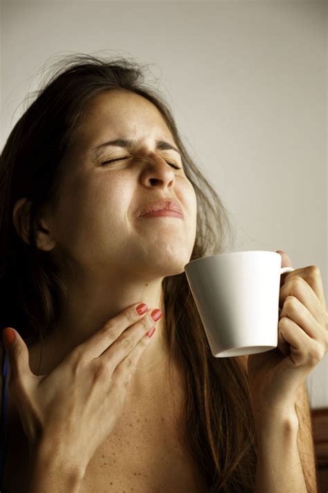 These can help numb the throat, which helps to stop the pain. How a Sore Throat Is Treated | Sore throat, Gargle for ...