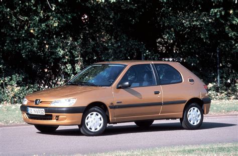Is the peugeot 306 the same as the citroen zx? PEUGEOT 306 3 doors - 1997, 1998, 1999, 2000, 2001 ...