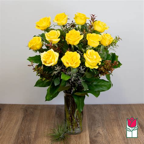 Beretanias Extra Long Stem Yellow Rose Masterpiece 30 Larger Flower