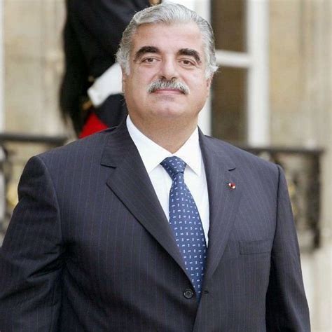 لعب دورًا مهمًا في إنهاء الحرب الأهلية اللبنانية وإعمار لبنان بعدها. ما لا تعرفه عن رفيق الحريري .. من هو؟ سيرته الذاتية ...