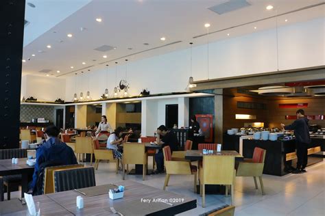 Sisi kita 10.840 views1 year ago. Pengalaman Menginap di Tsix5 Hotel, Hotel Ramah Muslim di Pusat Kota Pattaya - Fery Arifian