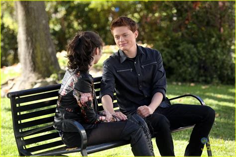 Emmett Surprises Bay On Tonights Switched At Birth See The Stills