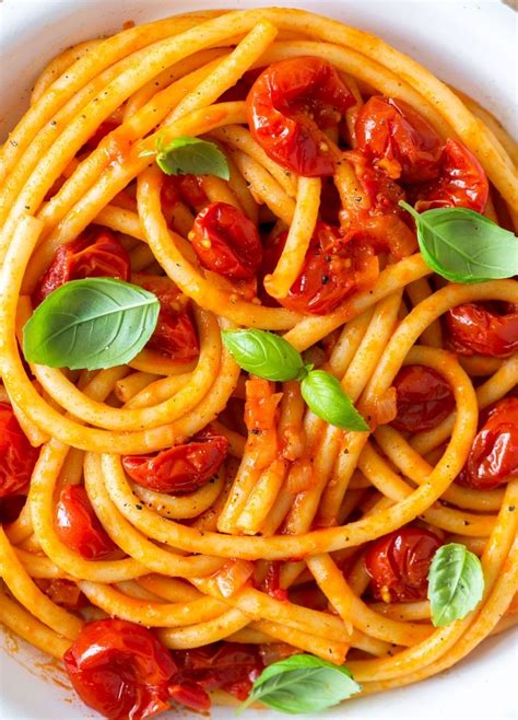 Dinner Ready In 20 Minutes With This Quick Bucatini Pomodoro Learn