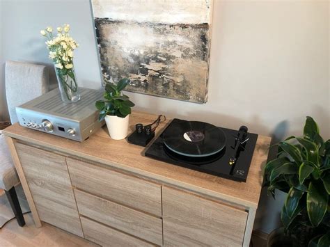 5 Best Elegant Looking Turntables Vinyl Restart