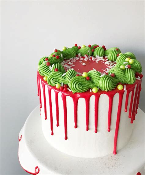 Christmas lasagna is whimsical layered dessert with buttery red velvet shortbread cookie crust, peppermint cheesecake layer, white chocolate pudding, whipped cream and mini marshmallows on top. Red and White Christmas drip cake @nataliesmixingbowl on ...