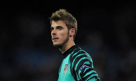 De Gea urged to focus on his football and forget about Manchester