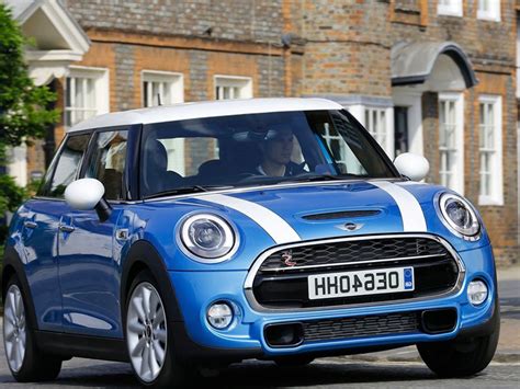 Vehicle infotainment systems and bluetooth are generally an incompetent mess. Mini Cooper SD 5-door - 2015:picture # 9 , reviews, news ...
