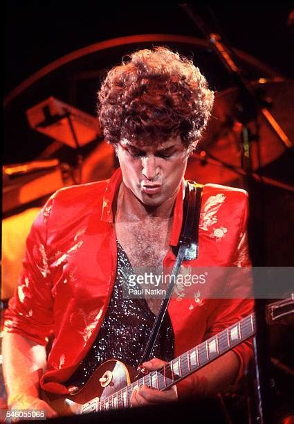 Lindsey Buckingham Photos And Premium High Res Pictures Getty Images