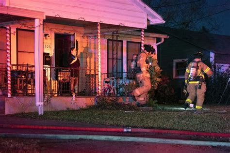 Fire Heavily Damages 2 Residential Sheds On East Warren Avenue Wvideo