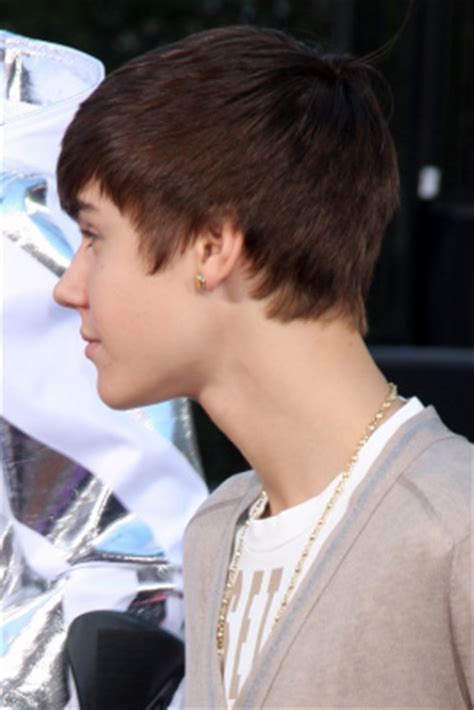 Wild long to short haircut transformation. Justin Bieber Haircut - Photos, Styling Tips & More!