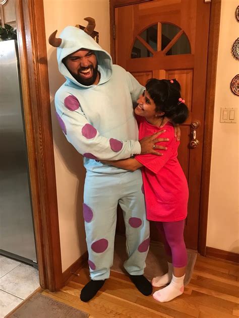 Diy Boo And Sully Costume For Couples Everything Dee Fantasia Casal