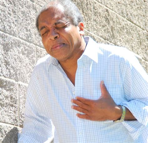 What Does Intercostal Neuralgia Feel Like?