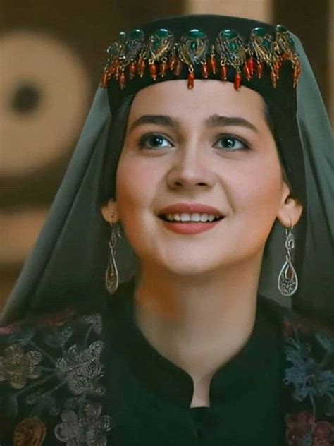 Iranian Beauty Muslim Beauty Turkish Beauty Beauty Hacks Dark