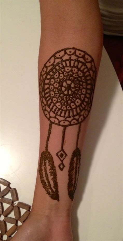 Dreamcatchers come from the native american culture. Dream catcher in henna | Henna tattoo, Dream catcher, Henna