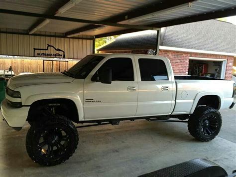 Chevy Lifted White Silverado Truck Jacked Up Trucks Lifted Chevy Gm