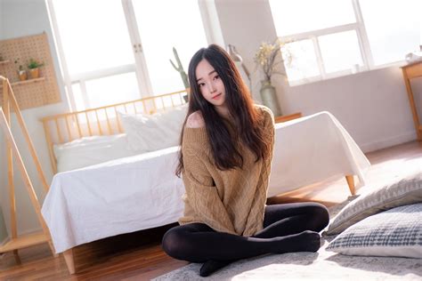 Asian Bed Brunette Girl Lying Down Sweater Legs Pantyhose Hd Wallpaper Rare Gallery