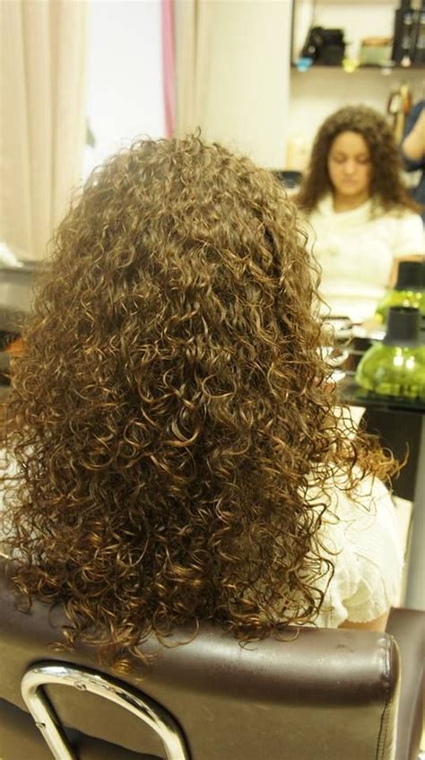 Spiral perms are the best choice for people with long hair. perfect curl for this length perm | Permed hairstyles, Hair styles, Hair