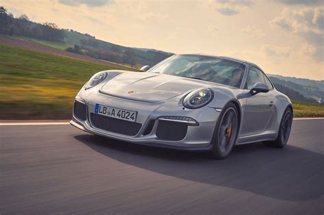 2016 Porsche 911 R Review