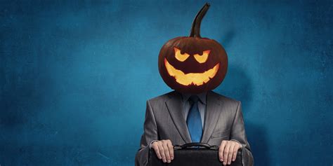 16 SPOOKY Things Sales Managers (and Their Team) Should Avoid