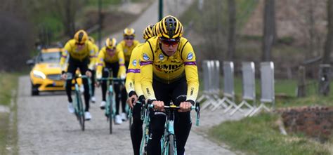 Jun 20, 2021 · la perte d'un ami de 26 ans, glenn smolderen, décédé d'un cancer des os le 31 mai dernier. Wout van Aert showt truitje Jumbo-Visma tijdens verkenning ...