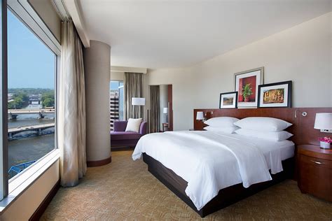 Hotel Rooms And Amenities Jw Marriott Grand Rapids