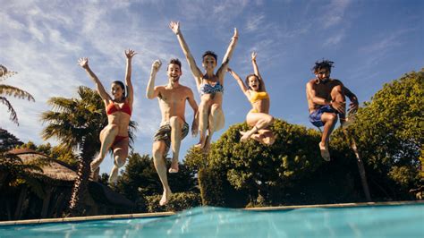 4 Tips For Throwing The Best Fall Pool Party Trasolini Pools Ltd