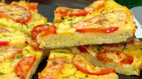 18,189 likes · 2 talking about this. Pizza à la courgette, aux tomates et au fromage - une recette délicieuse et facile ! | Savoureux ...