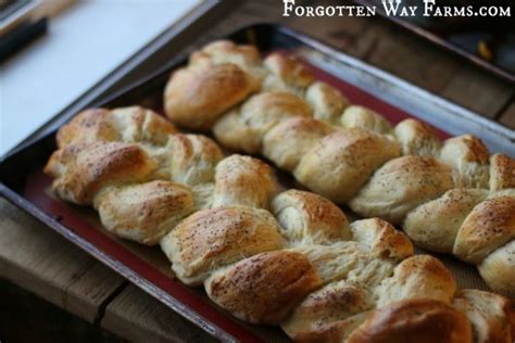 In slovak, christmas is called vianoce, so the plait is called vianoska (vianochka). Christmas Bread Braid Plait Recipe / Braided Bread The ...