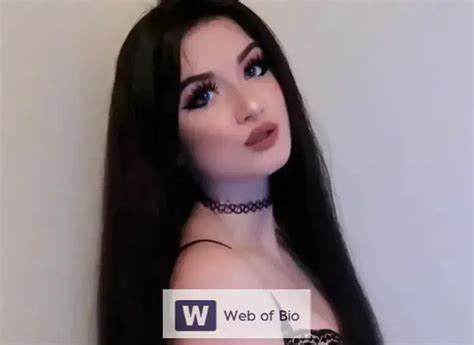 Who Is Model Celestia Vega Her Age Height And More