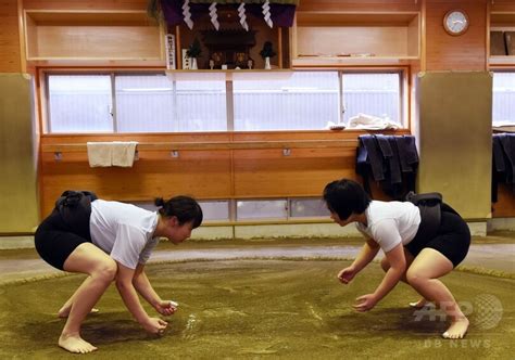 アマチュア相撲で男子を相手に奮闘する女子力士 写真25枚 国際ニュース：afpbb news