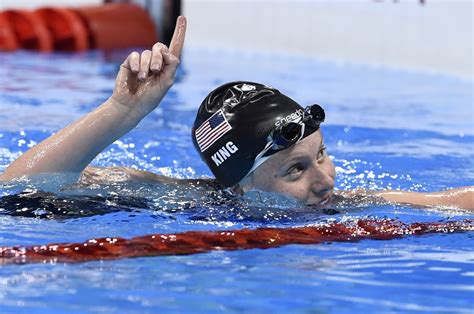 Controversia Por Gesto A Nadadora Rusa Cuestionada Por Dopaje En Final Olímpica