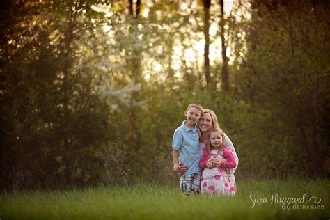 Mommy And Me Photography Mother Son Daughter Outdoor Photography Metro