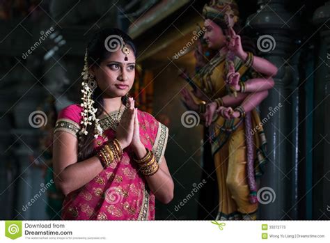 Traditional Young Indian Girl Praying Stock Image Image 33272773